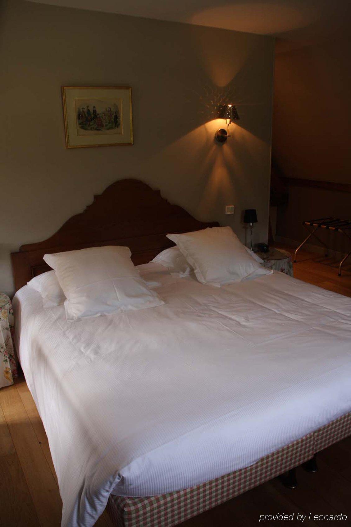La Chaumiere Hotel Honfleur Bilik gambar
